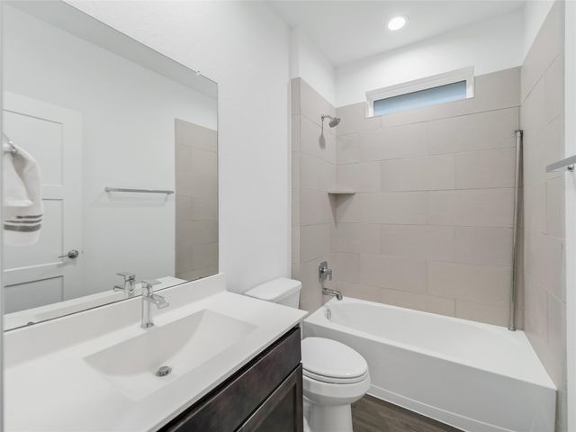 387 Westlake Terrace Drive, Conroe, TX 77304