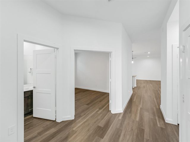 387 Westlake Terrace Drive, Conroe, TX 77304