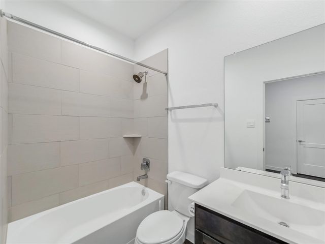 387 Westlake Terrace Drive, Conroe, TX 77304