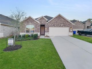 387 Westlake Terrace Drive, Conroe, TX 77304