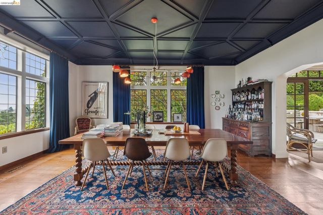 5710 Margarido Dr, Oakland, CA 94618