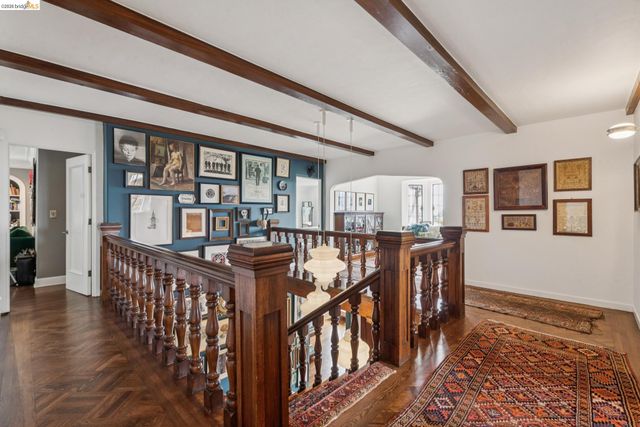 5710 Margarido Dr, Oakland, CA 94618