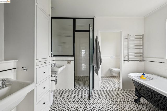 5710 Margarido Dr, Oakland, CA 94618