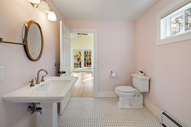 61 Woodlawn Ave, Northampton, MA 01060