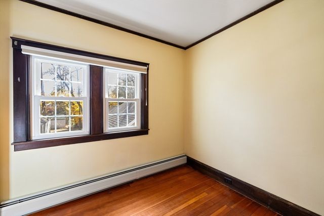 61 Woodlawn Ave, Northampton, MA 01060