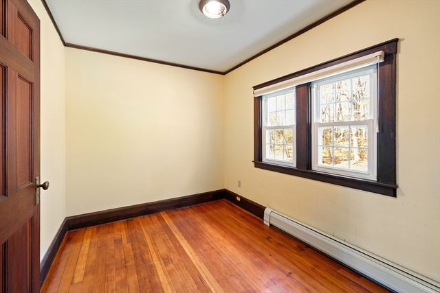 61 Woodlawn Ave, Northampton, MA 01060