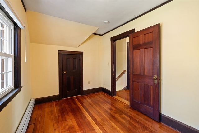 61 Woodlawn Ave, Northampton, MA 01060