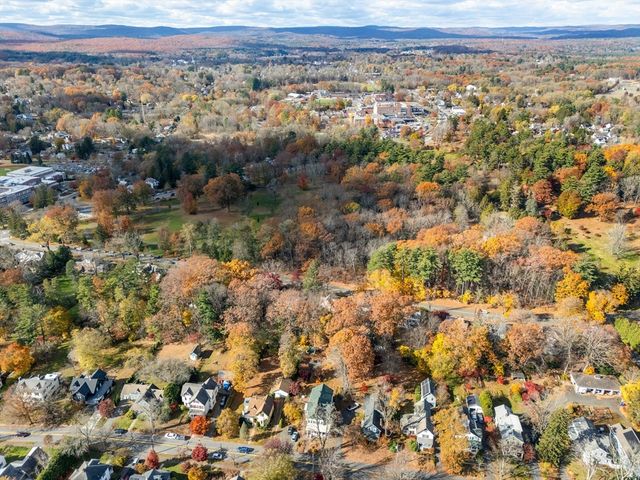 61 Woodlawn Ave, Northampton, MA 01060