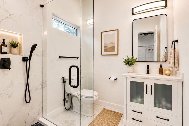 713 Wayne Street, Dallas, TX 75223