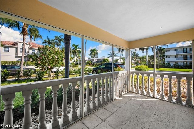 666 3rd ST S 106, Naples, FL 34102