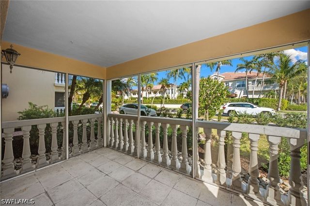 666 3rd ST S 106, Naples, FL 34102