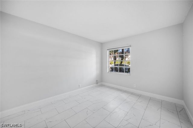 666 3rd ST S 106, Naples, FL 34102