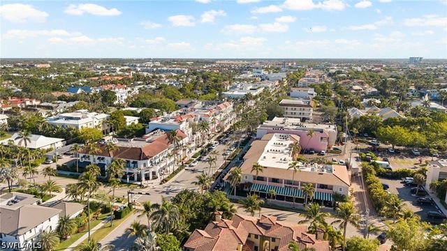 666 3rd ST S 106, Naples, FL 34102