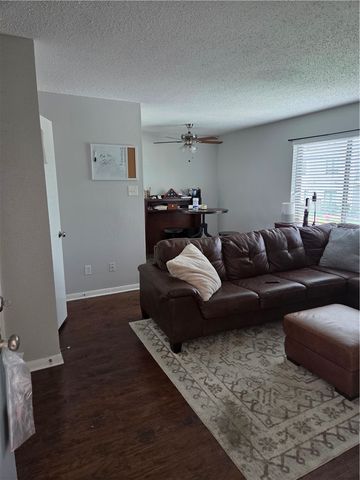 703 Gaytha Circle D, Bryan, TX 77801