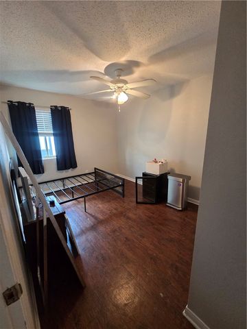703 Gaytha Circle D, Bryan, TX 77801