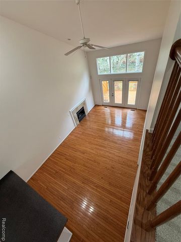 55503 Boardwalk Drive, Utica, MI 48316