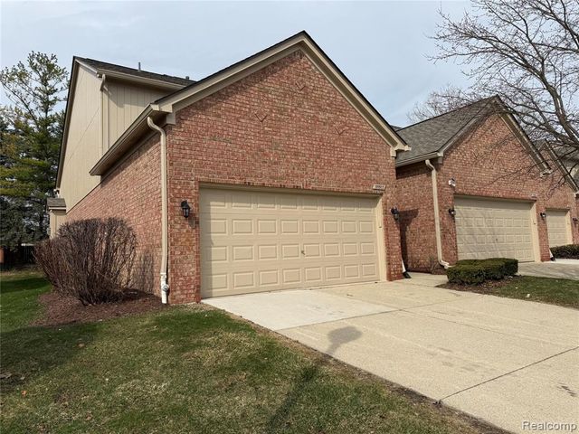 55503 Boardwalk Drive, Utica, MI 48316