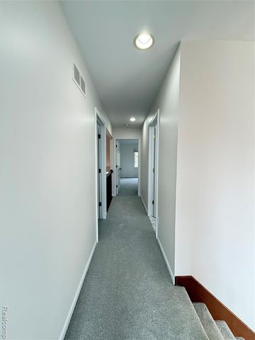 55503 Boardwalk Drive, Utica, MI 48316