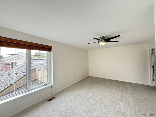 55503 Boardwalk Drive, Utica, MI 48316