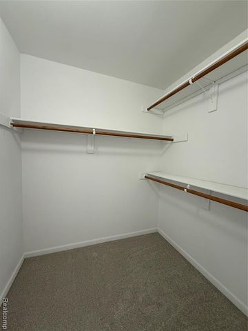 55503 Boardwalk Drive, Utica, MI 48316