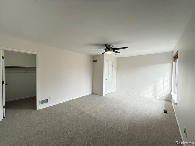 55503 Boardwalk Drive, Utica, MI 48316