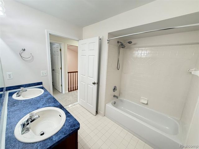 55503 Boardwalk Drive, Utica, MI 48316