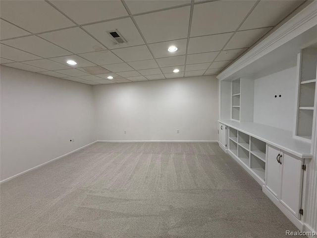 55503 Boardwalk Drive, Utica, MI 48316