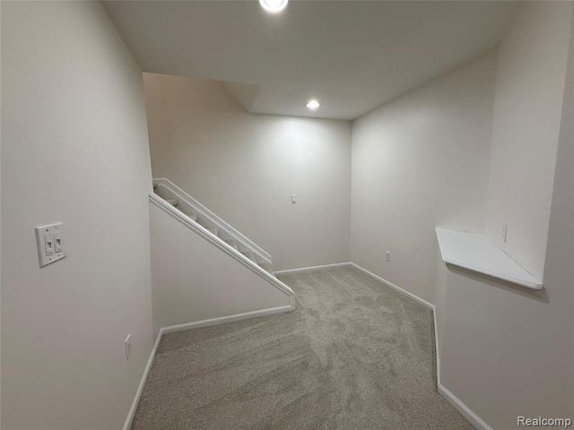 55503 Boardwalk Drive, Utica, MI 48316