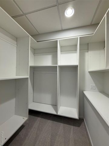 55503 Boardwalk Drive, Utica, MI 48316