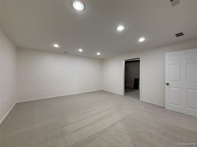 55503 Boardwalk Drive, Utica, MI 48316