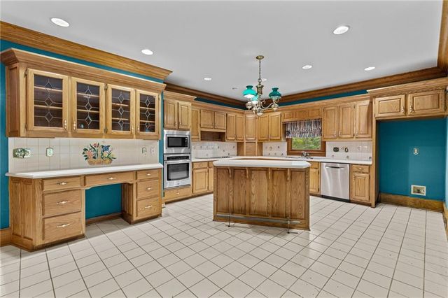 3231 Camp Branch Circle, Buford, GA 30519