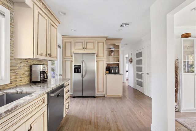 41 Marvin Drive, Kings Park, NY 11754