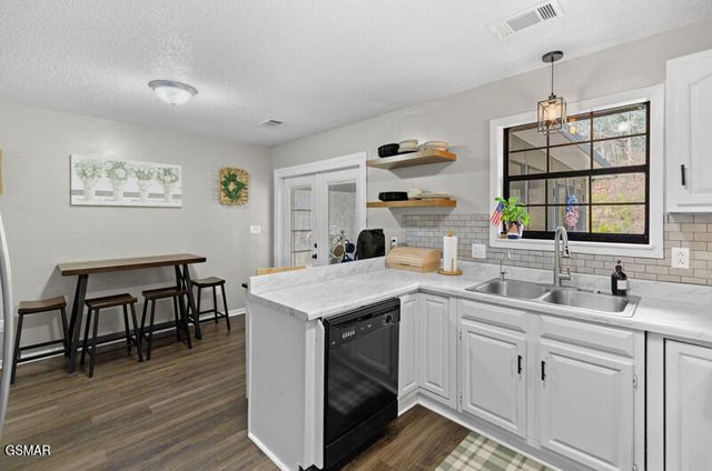 1652 Arron Way, Sevierville, TN 37876