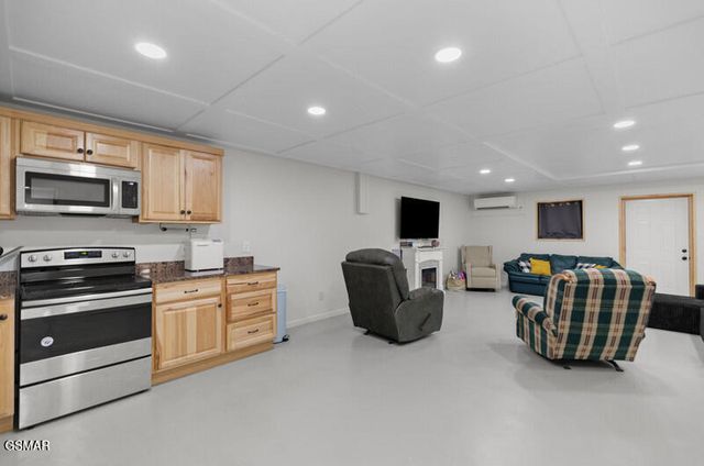 1652 Arron Way, Sevierville, TN 37876