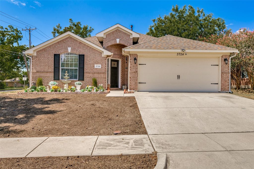 3724 Chapin Court, Fort Worth, TX 76116 — exterior