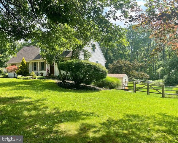 230 DOVE DR, Honey Brook, PA 19344