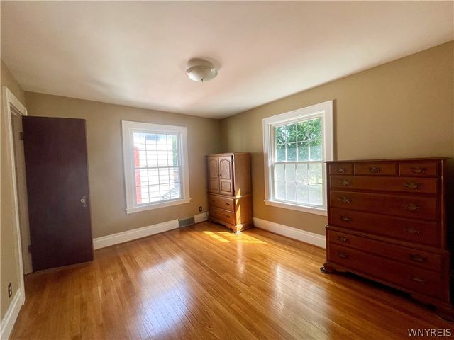 145 Potters Road, Buffalo, NY 14220