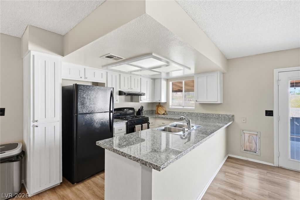 516 North Summit Drive, Henderson, NV 89002 — photo 4