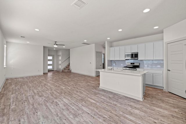 10501 Fulton Ave, Austin, TX 78754