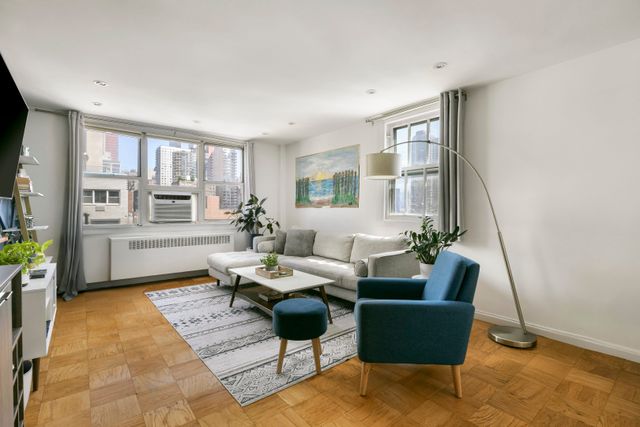 240 E 35th St Apt 10B, New York City, NY 10016