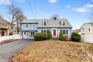 11 Barbara Ter, Watertown, MA 02472