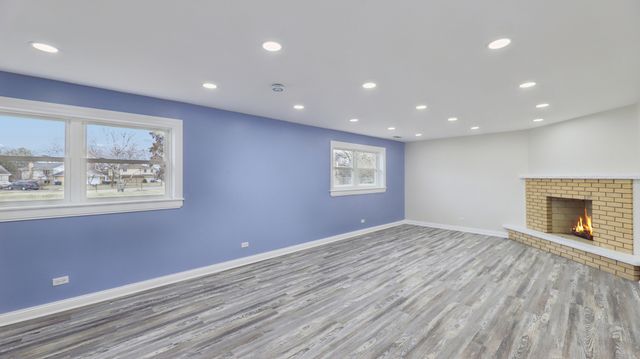 7314 Summit Road, Darien, IL 60561