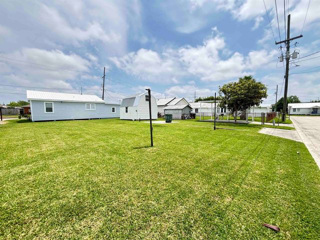 609 Peach St, Houma, LA 70363