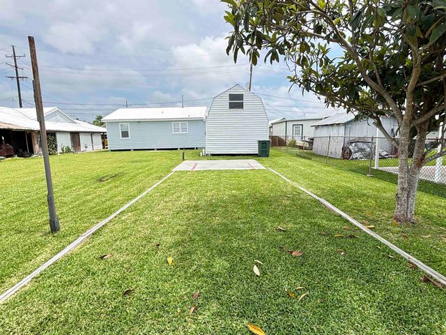 609 Peach St, Houma, LA 70363