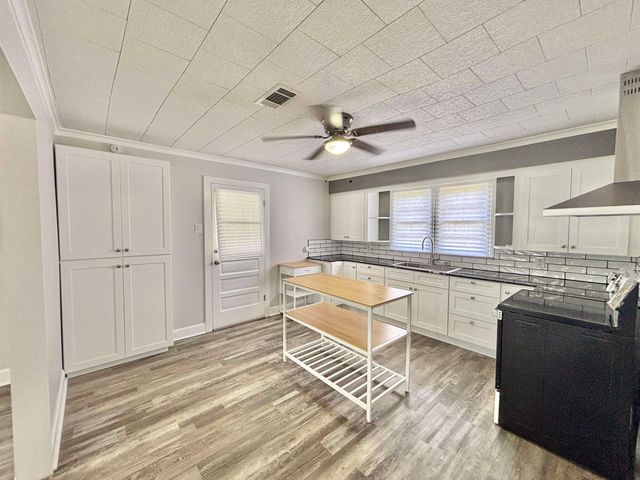 609 Peach St, Houma, LA 70363