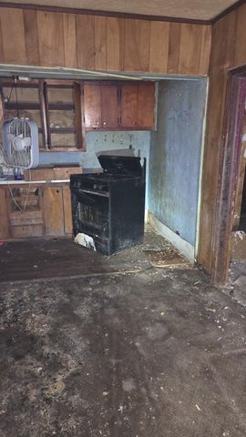 1301 N Rogers Avenue, Springfield, MO 65802