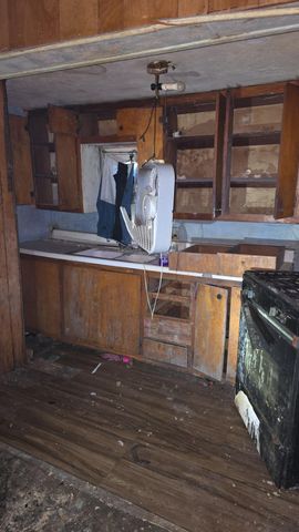 1301 N Rogers Avenue, Springfield, MO 65802