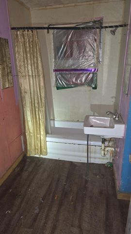 1301 N Rogers Avenue, Springfield, MO 65802