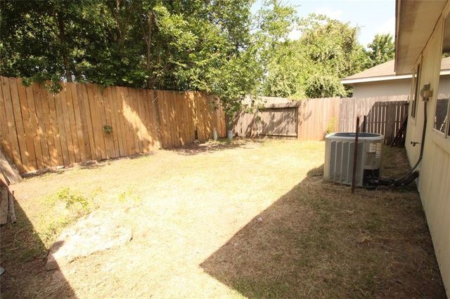 15427 Bammel Fields Court, Houston, TX 77014