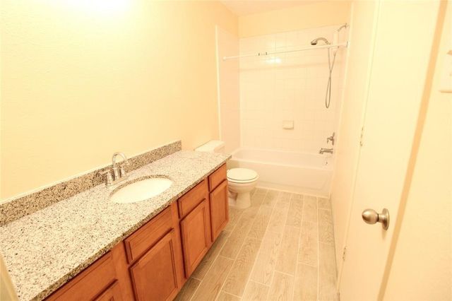 15427 Bammel Fields Court, Houston, TX 77014